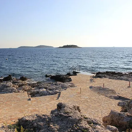 דירה 4 Dolphins רוגוזניצה