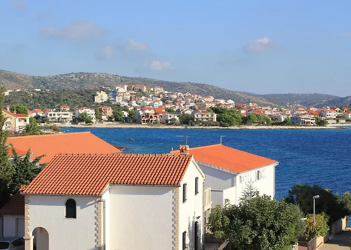 4 Dolphins Rogoznica (Sibenik-Knin)