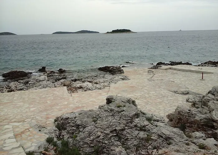 4 Dolphins * Rogoznica (Sibenik-Knin)